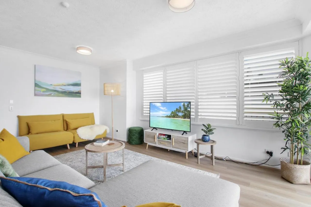 Apartment Canberra Heights Unit 2 35 Canberra Tce Kings Beach Caloundra